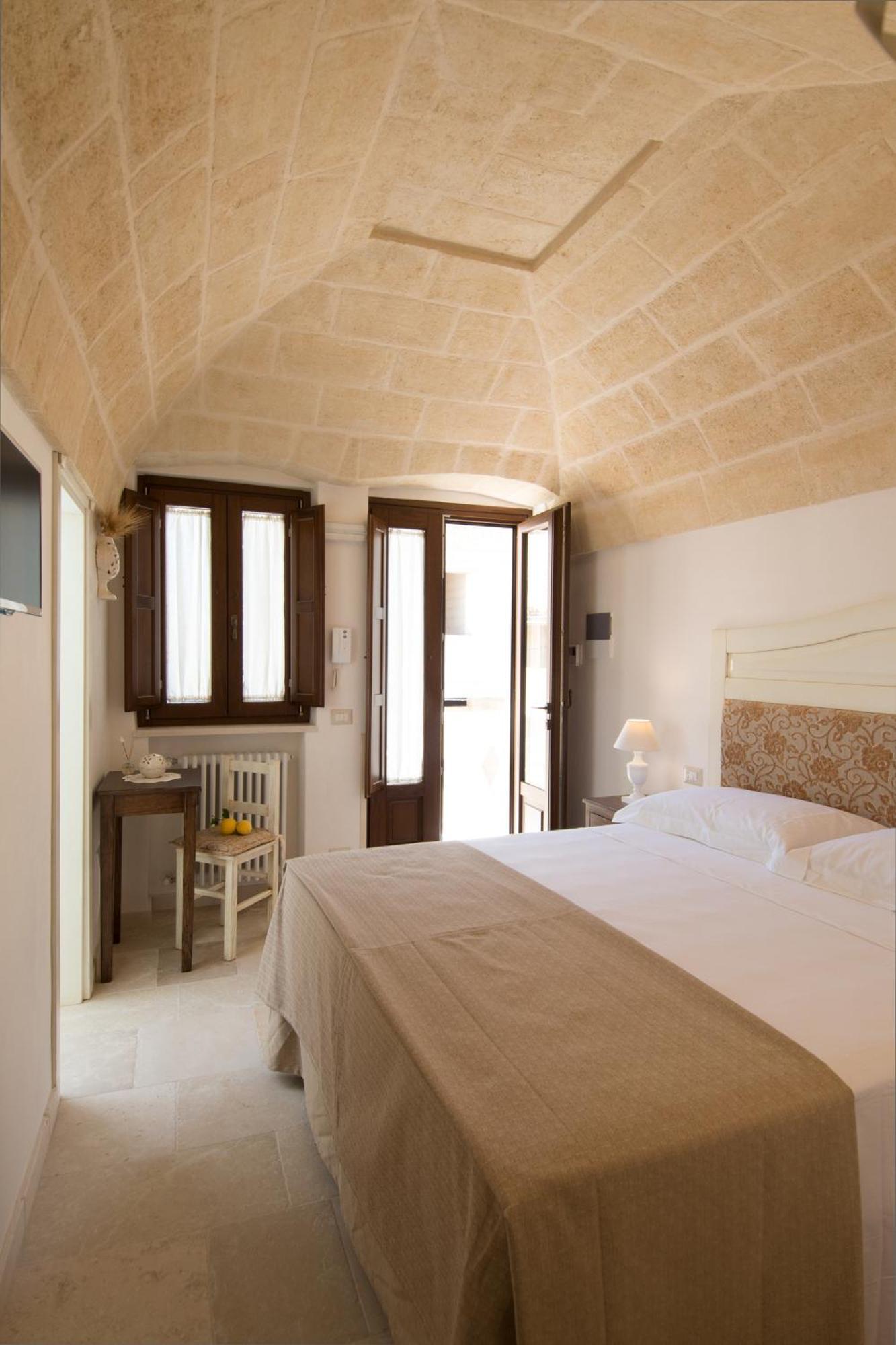 Antica Via Roma B&B E Relax 蒙塔尔巴诺 外观 照片