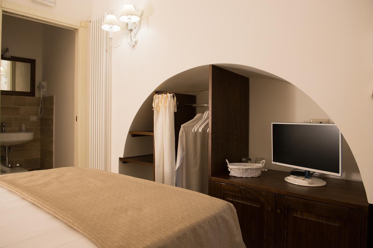 Antica Via Roma B&B E Relax 蒙塔尔巴诺 外观 照片
